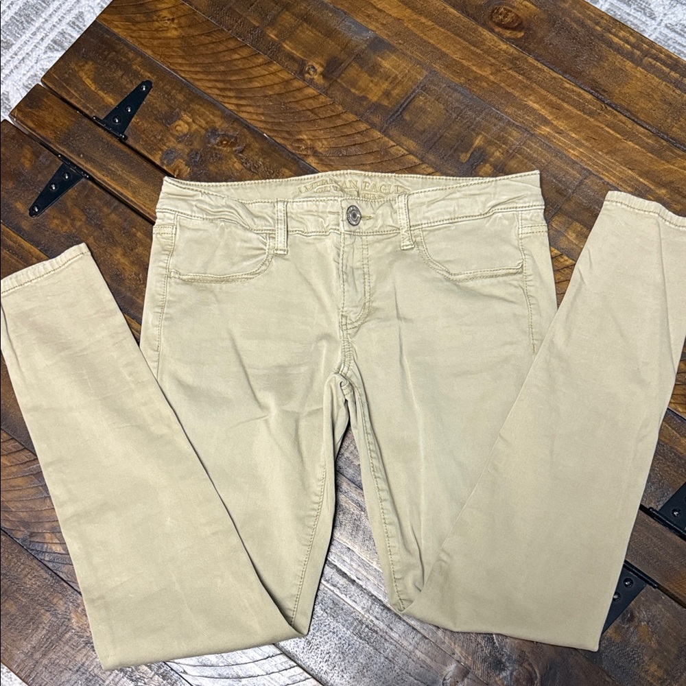 American Eagle Outfitters Women's Beige Skinny Jeans